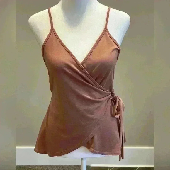 Dusty Rose color size small wrap top with adjustable tie detail - Picture 1 of 4